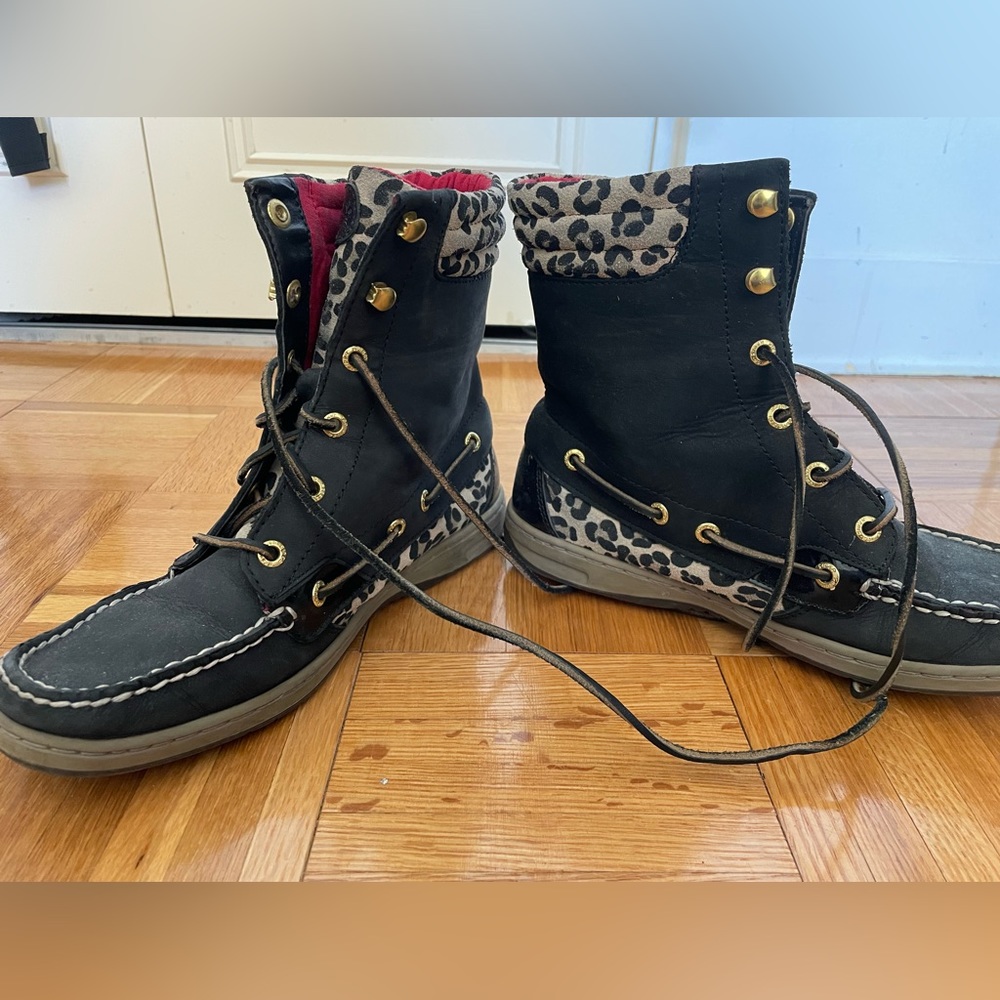 Sperry boots, size 8